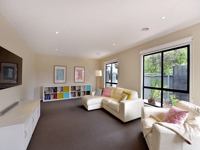 Unit 2/30 Munro Avenue, Edithvale VIC 3196