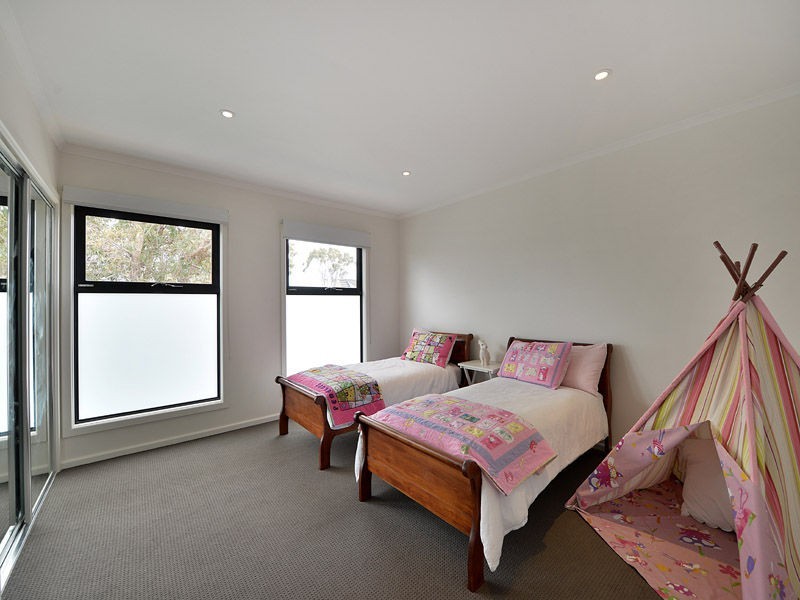 Unit 2/30 Munro Avenue, Edithvale VIC 3196