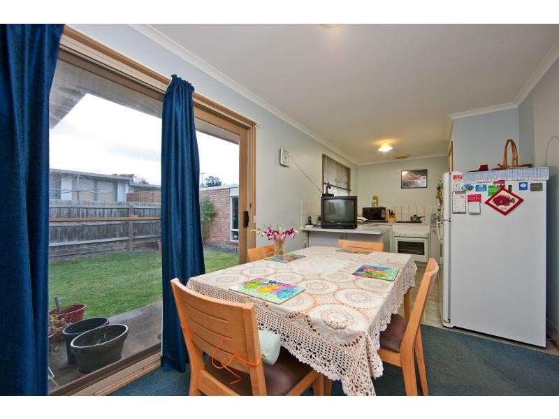 2/60 Bondi Road, Bonbeach VIC 3196