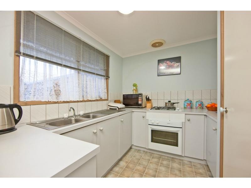 2/60 Bondi Road, Bonbeach VIC 3196