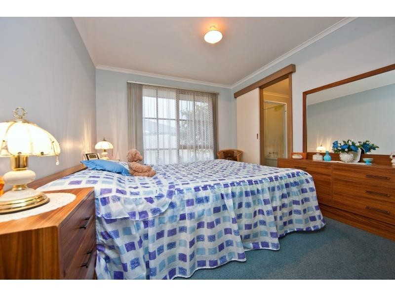 2/60 Bondi Road, Bonbeach VIC 3196