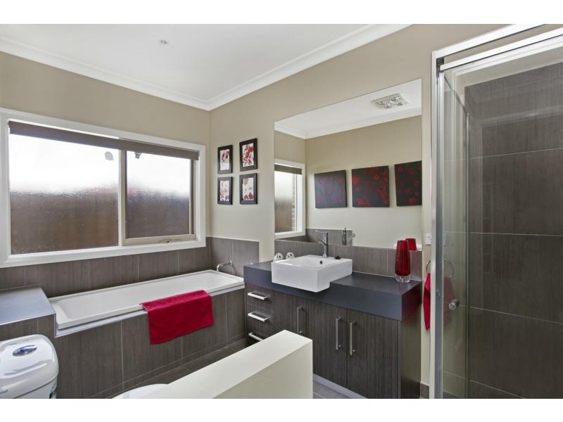 2/60 Catherine Avenue, Chelsea VIC 3196