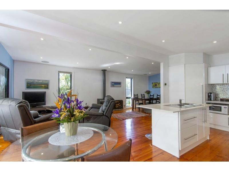 17 Walkers Road, Carrum VIC 3197