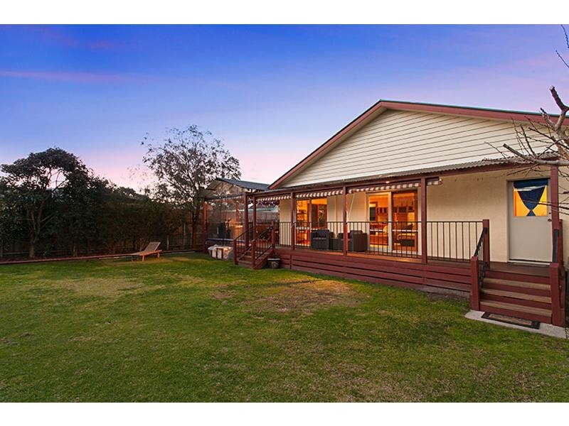 8 Riversdale Avenue, Carrum VIC 3197