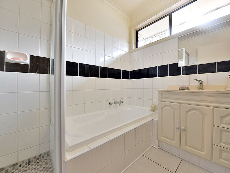 41 Airlie Grove, Seaford VIC 3198