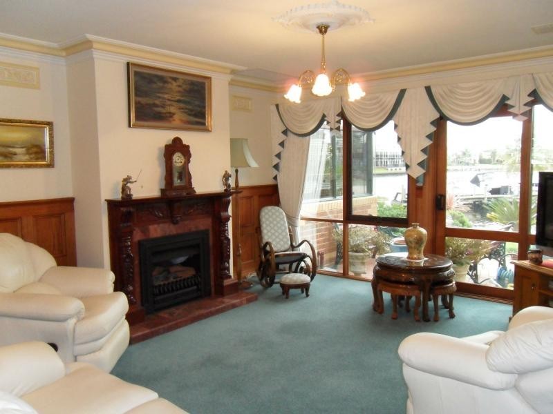 221 Gladesville Boulevard, Patterson Lakes VIC 3197