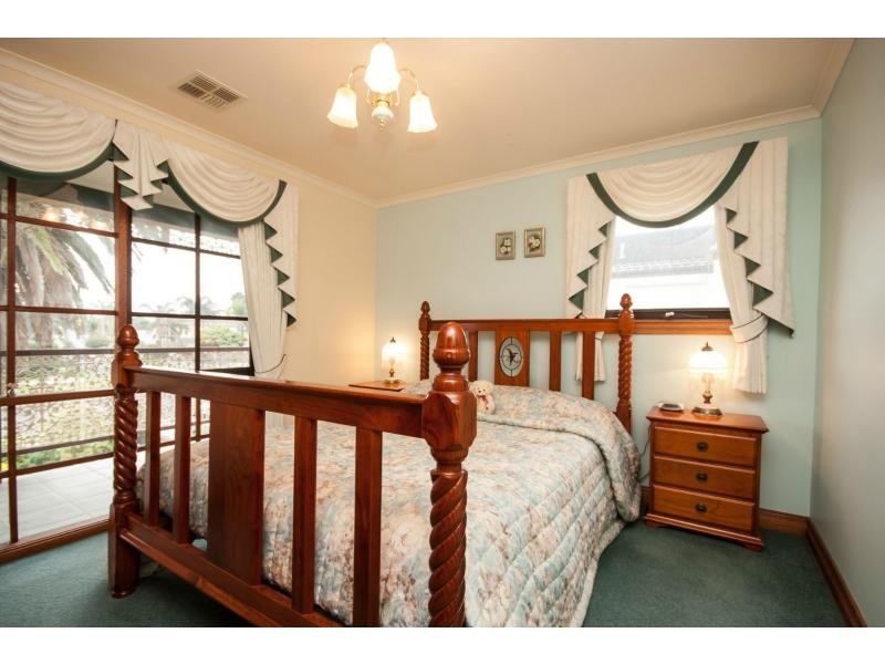 221 Gladesville Boulevard, Patterson Lakes VIC 3197