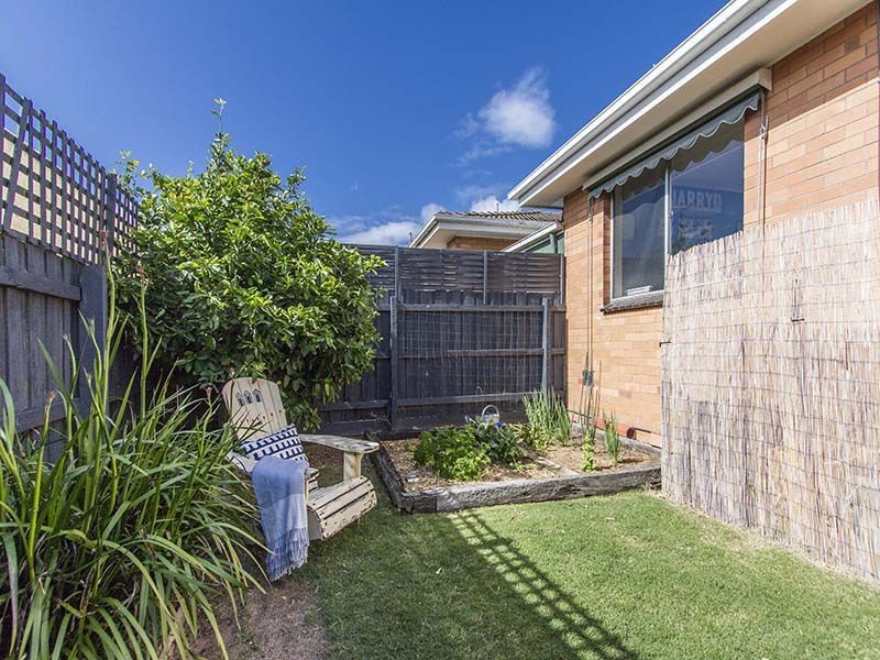 4/11 Sherwood Avenue, Chelsea VIC 3196