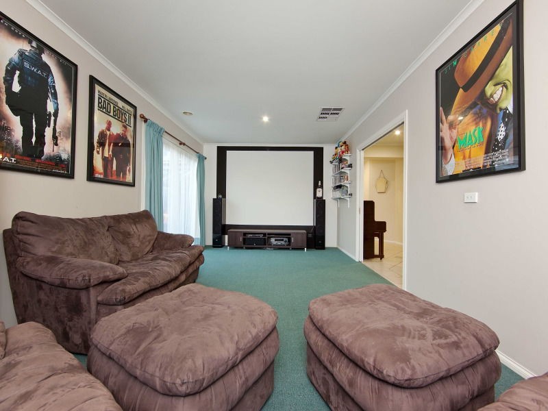 15 Trinity Court, Patterson Lakes VIC 3197