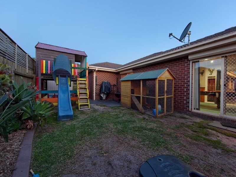 15 Trinity Court, Patterson Lakes VIC 3197