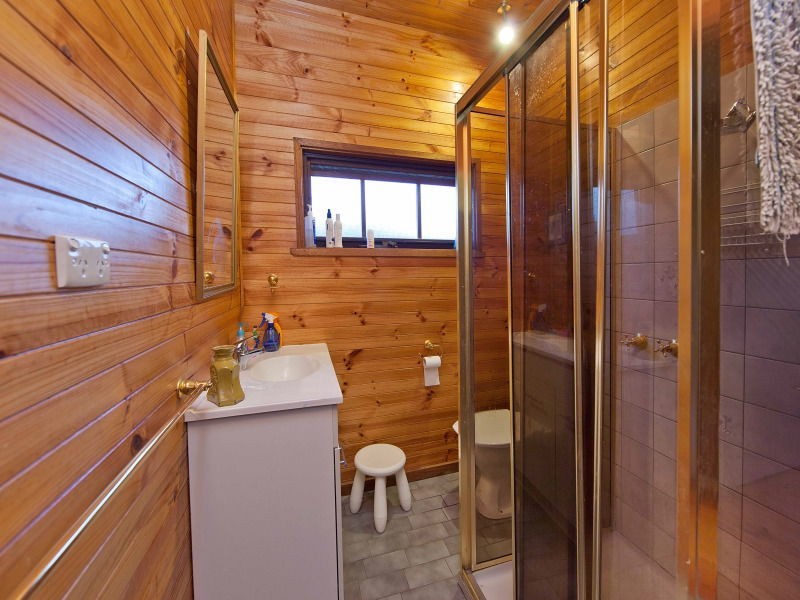 4 Toulon Court, Bonbeach VIC 3196