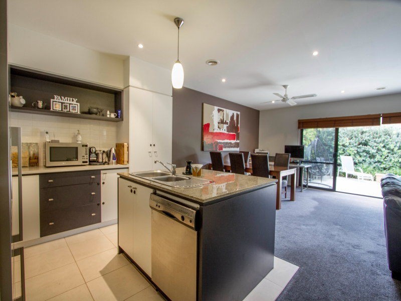 29A Ella Grove, Chelsea VIC 3196