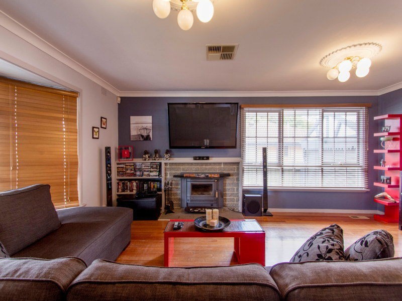 49 Huxley Avenue, Mulgrave VIC 3170