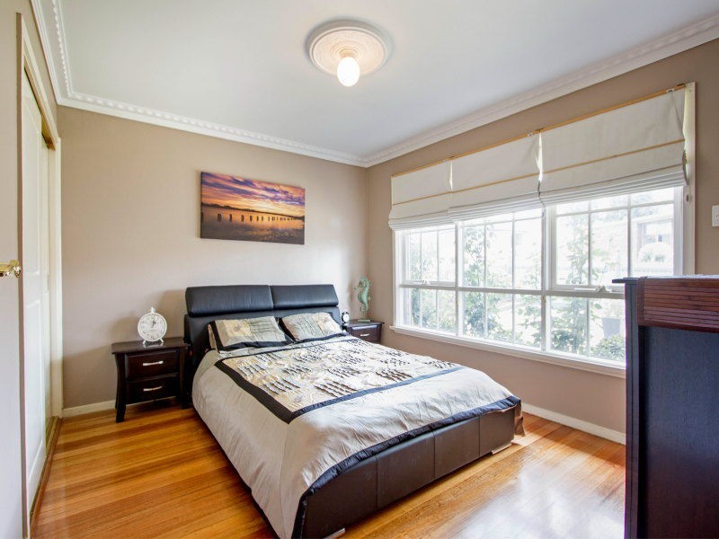 49 Huxley Avenue, Mulgrave VIC 3170