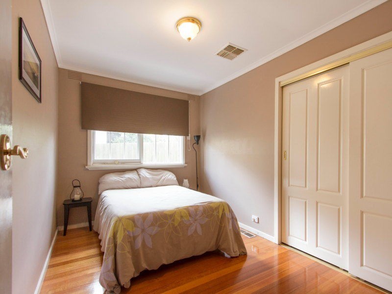 49 Huxley Avenue, Mulgrave VIC 3170