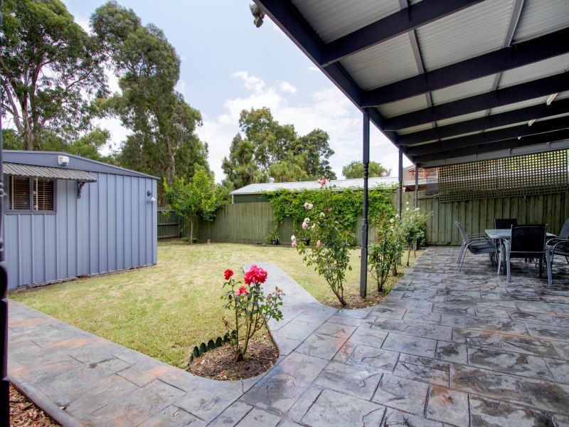 49 Huxley Avenue, Mulgrave VIC 3170