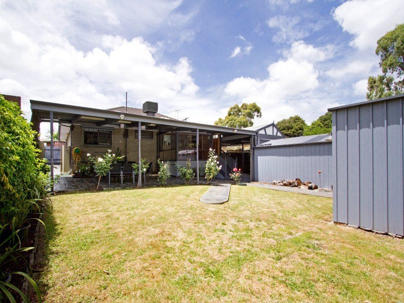 49 Huxley Avenue, Mulgrave VIC 3170