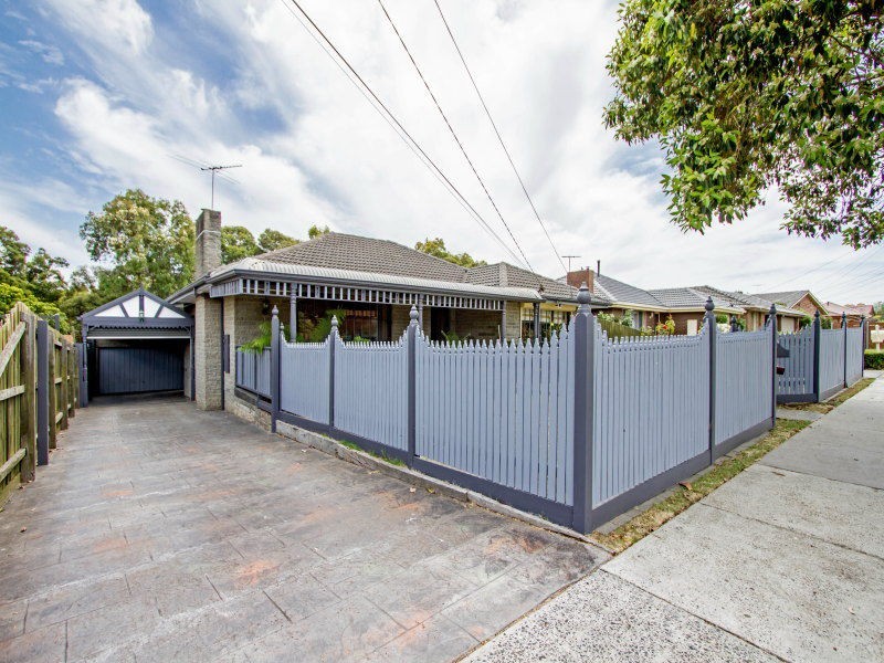 49 Huxley Avenue, Mulgrave VIC 3170