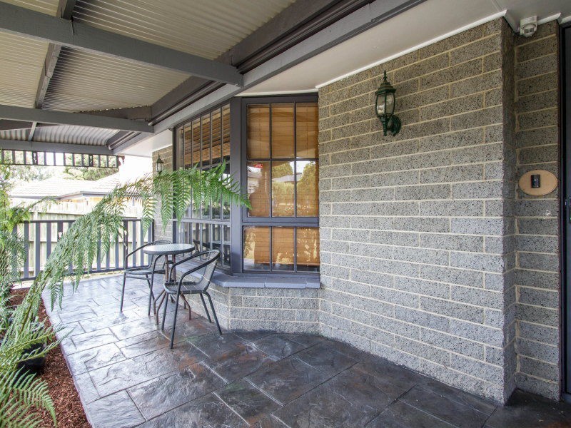 49 Huxley Avenue, Mulgrave VIC 3170