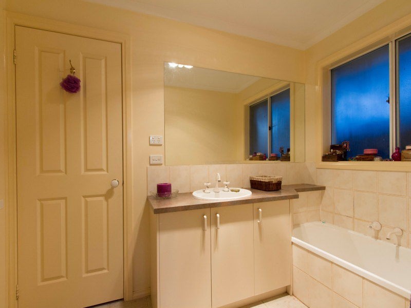 8 Perovic Place, Chelsea Heights VIC 3196