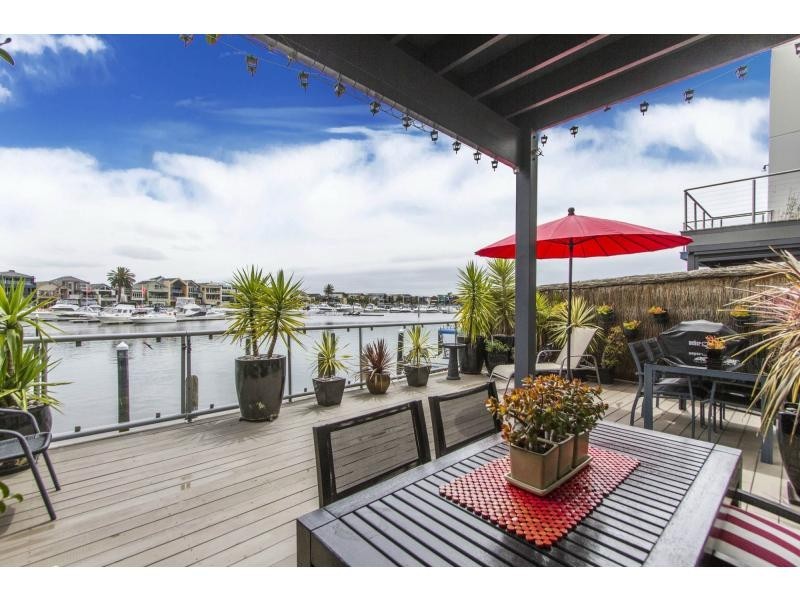 69 Scarborough Drive, Patterson Lakes VIC 3197