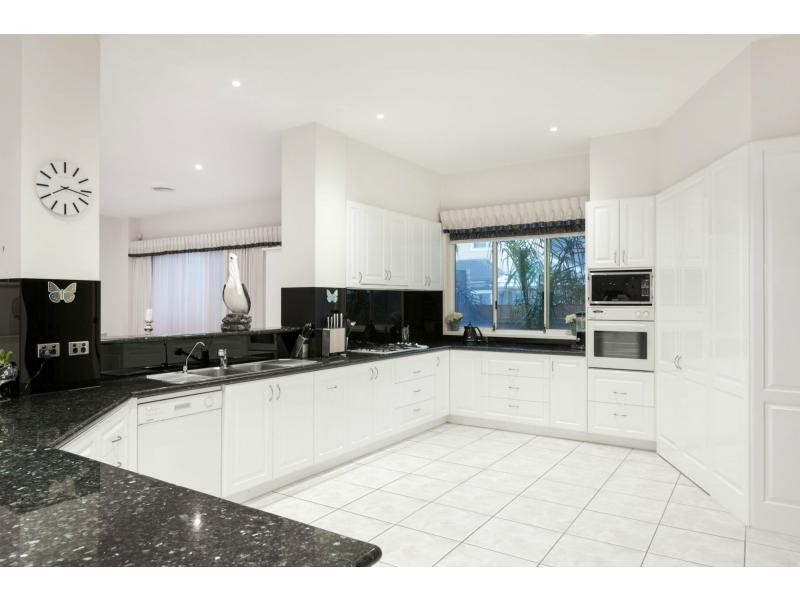 19 Hatteras Court, Patterson Lakes VIC 3197