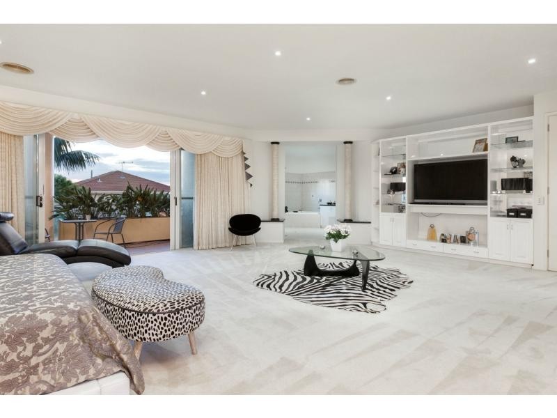 19 Hatteras Court, Patterson Lakes VIC 3197