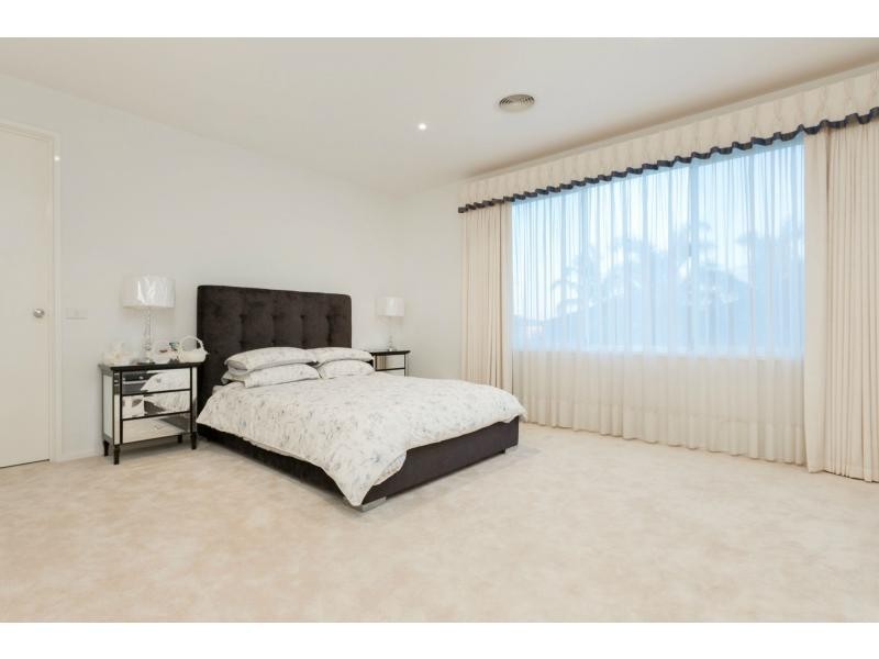 19 Hatteras Court, Patterson Lakes VIC 3197