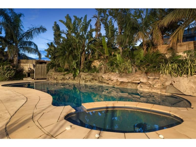 19 Hatteras Court, Patterson Lakes VIC 3197