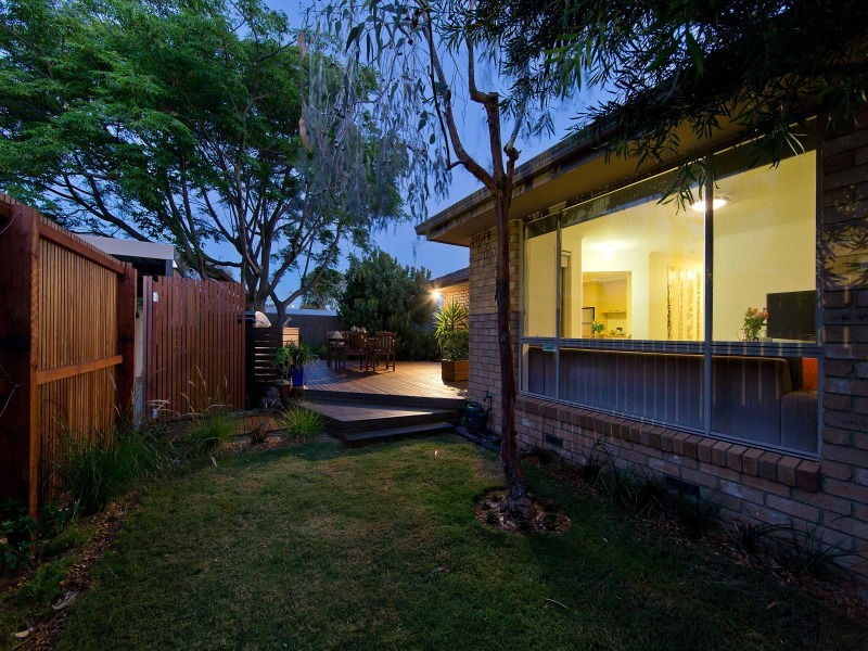 Unit 2/68 Ella Grove, Chelsea VIC 3196