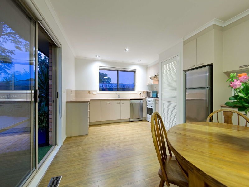 Unit 2/68 Ella Grove, Chelsea VIC 3196