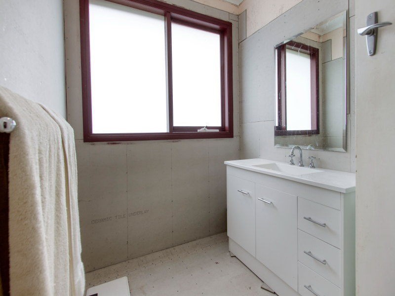 13 Belvedere Road, Seaford VIC 3198