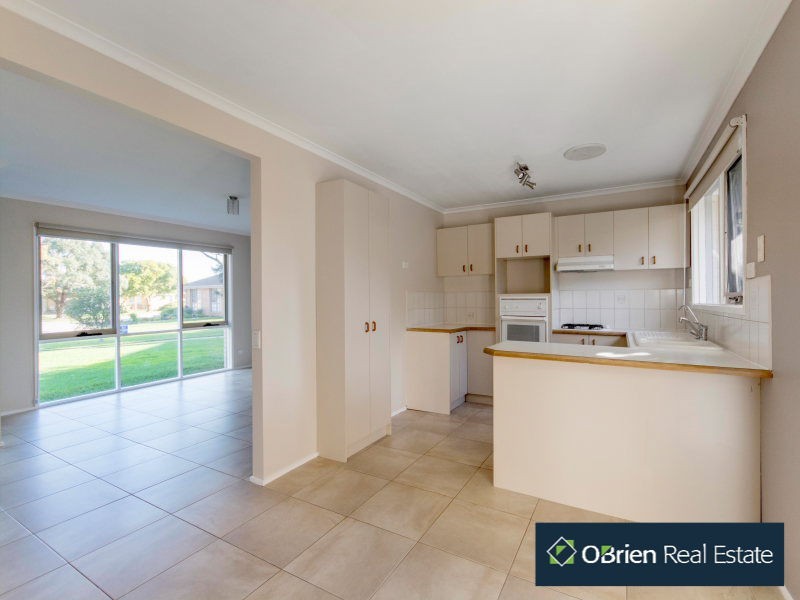 23 Longbeach Close, Aspendale VIC 3195