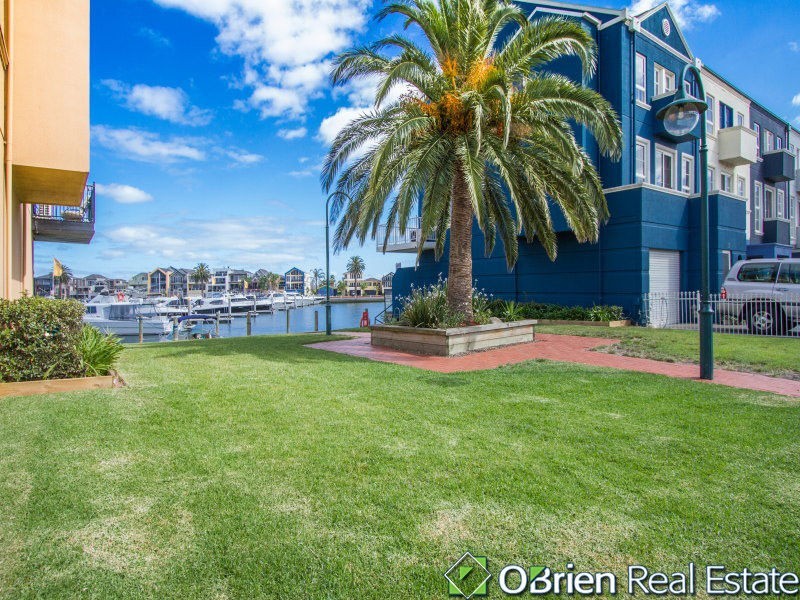 20 Scarborough Drive, Patterson Lakes VIC 3197