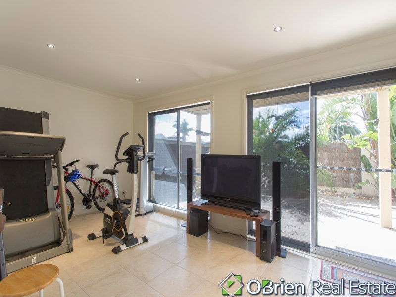 20 Scarborough Drive, Patterson Lakes VIC 3197