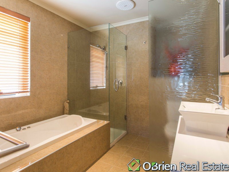 20 Scarborough Drive, Patterson Lakes VIC 3197