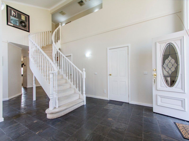 13 Mermaid Court, Patterson Lakes VIC 3197