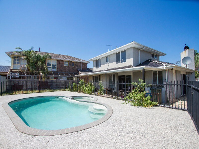 13 Mermaid Court, Patterson Lakes VIC 3197