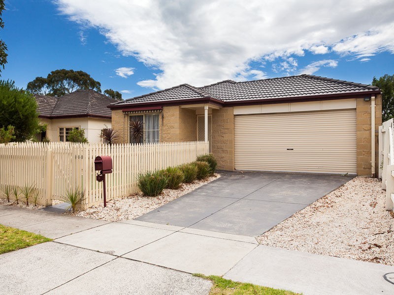 25 Elsie Grove, Edithvale VIC 3196