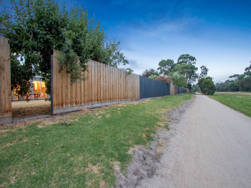 96 Ella Grove, Chelsea VIC 3196