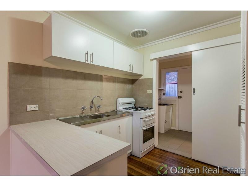 1/9 Golden Avenue, Bonbeach VIC 3196
