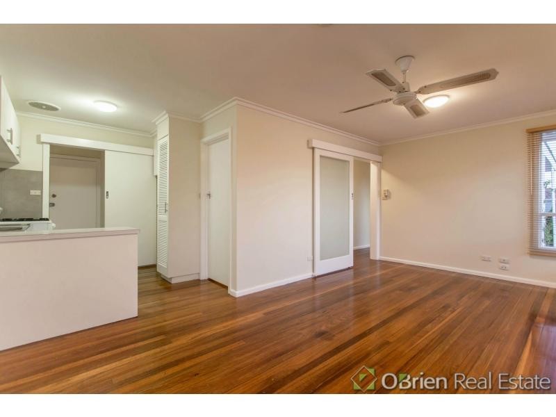 1/9 Golden Avenue, Bonbeach VIC 3196