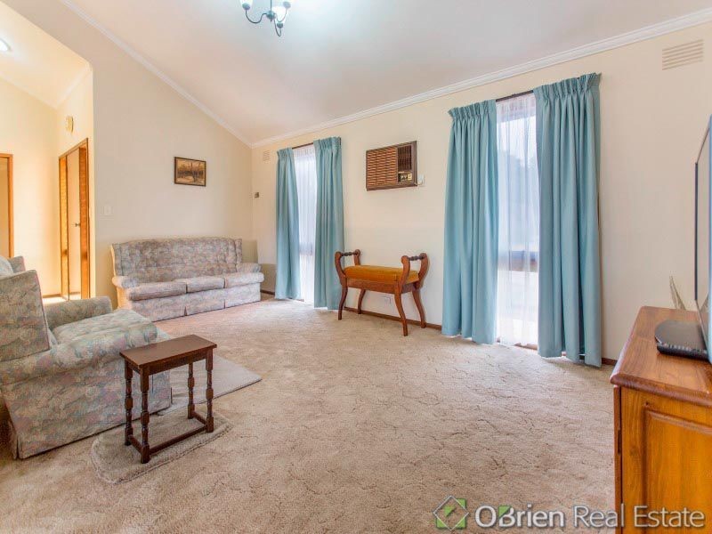 15 Tudor Court, Edithvale VIC 3196