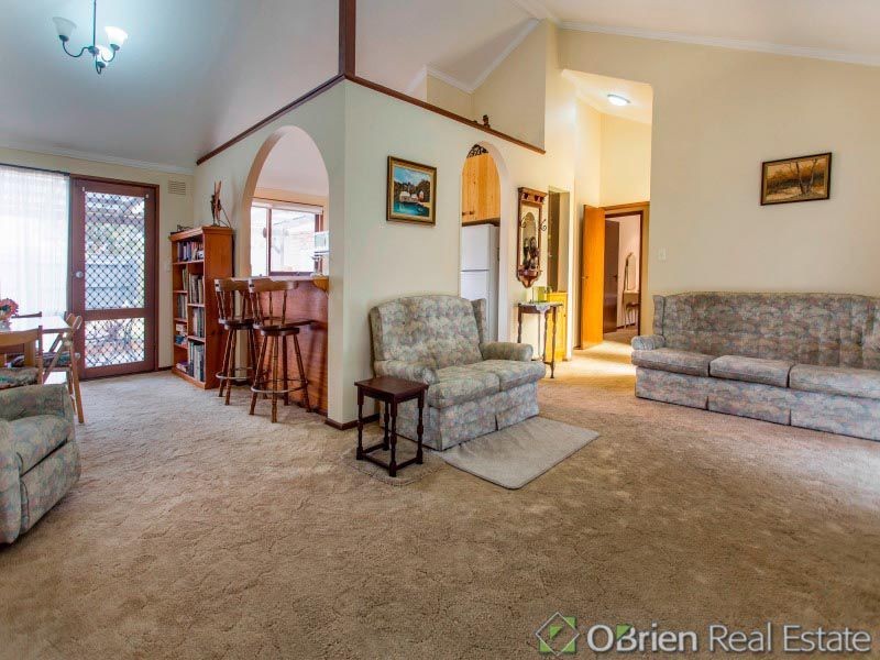 15 Tudor Court, Edithvale VIC 3196