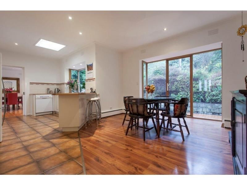 8 Mountain Avenue, Frankston South VIC 3199