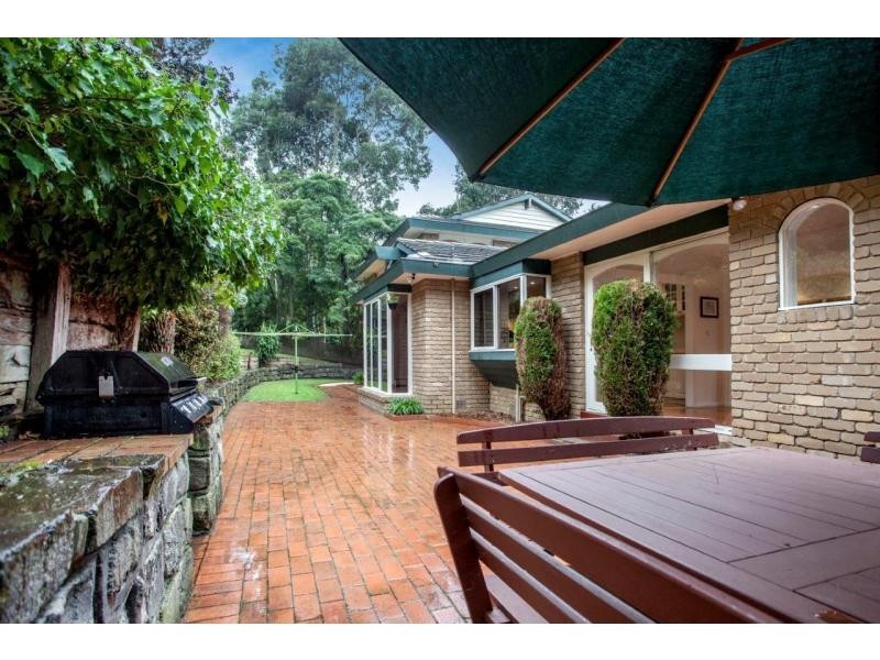 8 Mountain Avenue, Frankston South VIC 3199