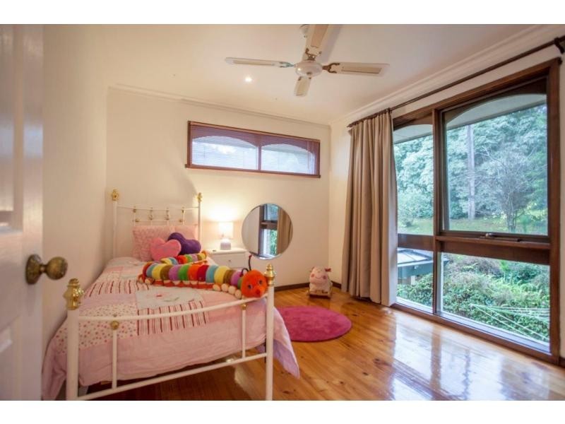 8 Mountain Avenue, Frankston South VIC 3199