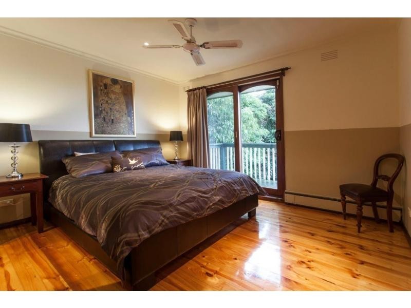 8 Mountain Avenue, Frankston South VIC 3199