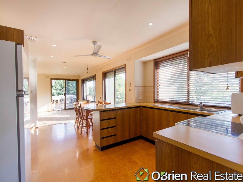 8 Briar Court, Langwarrin VIC 3910