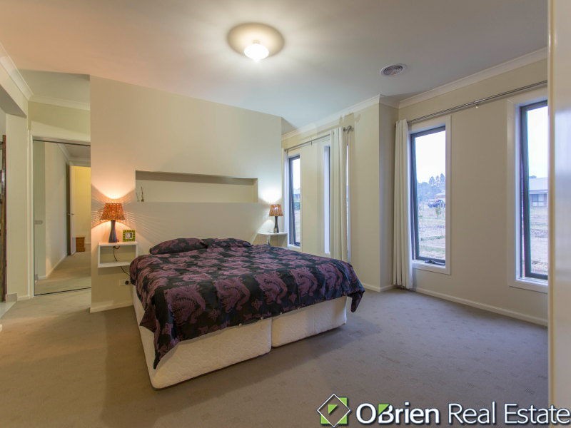 12 Island View Crescent, Bittern VIC 3918
